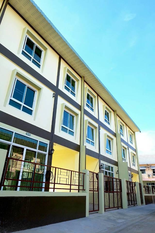 slide company profile