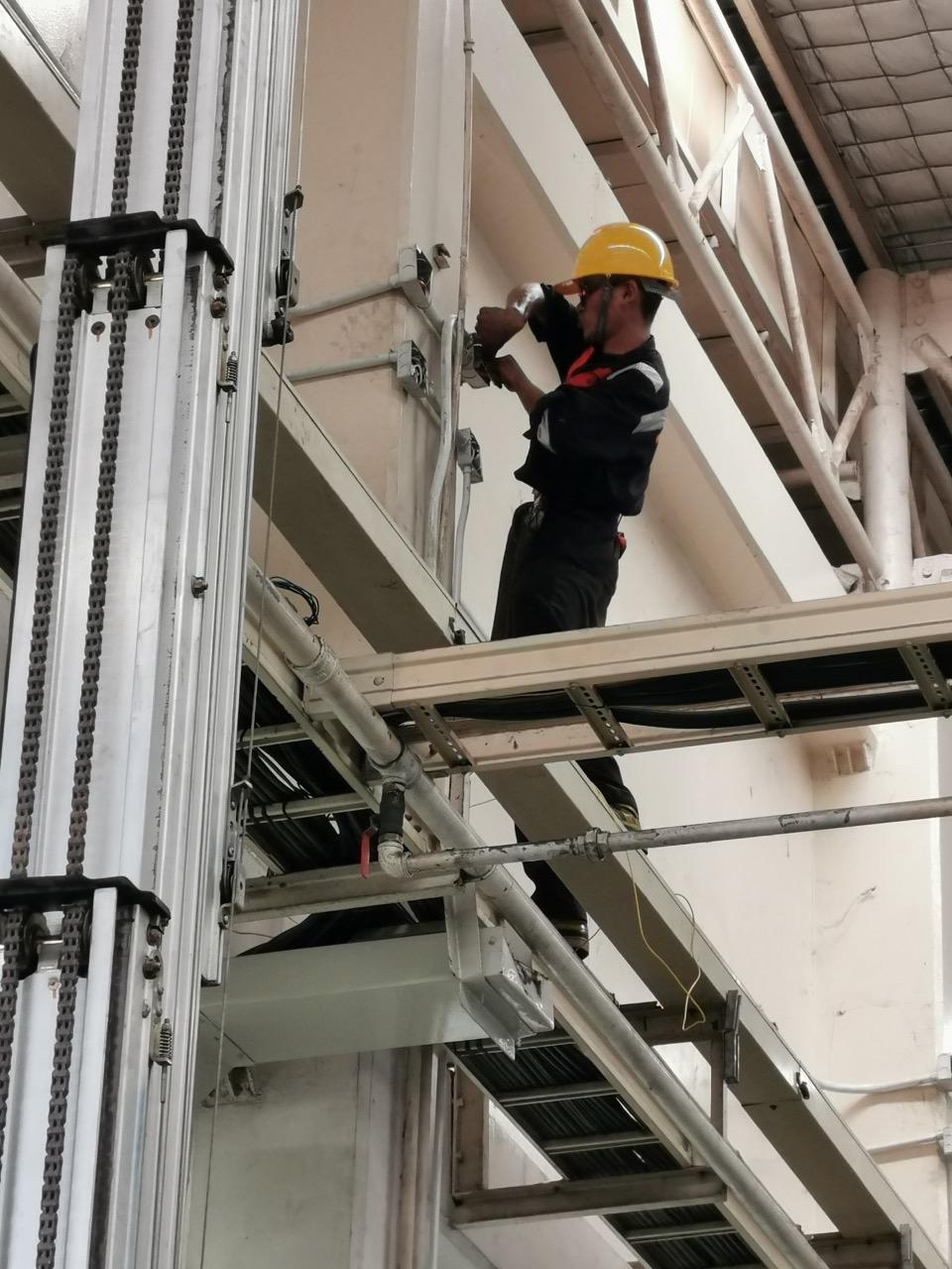 slide company profile