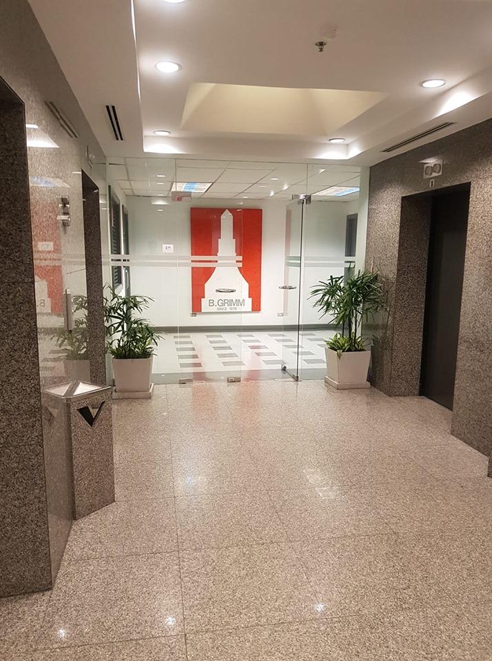 slide company profile