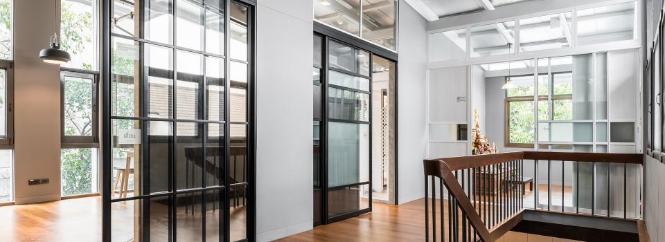 slide company profile