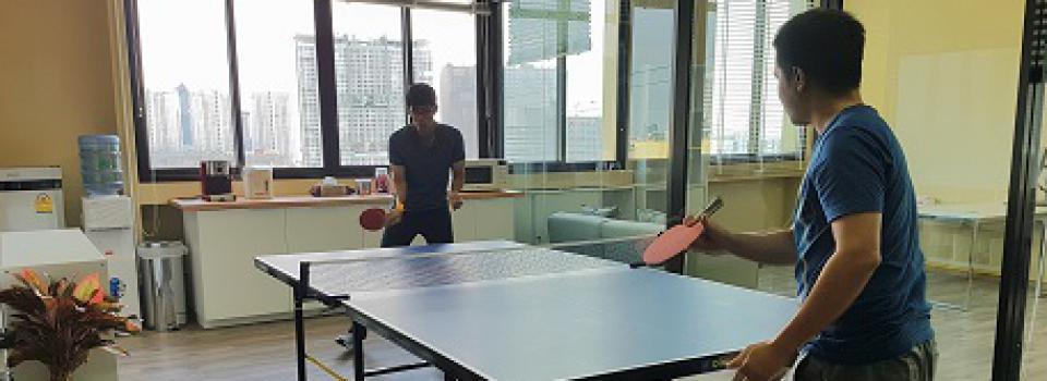 slide company profile
