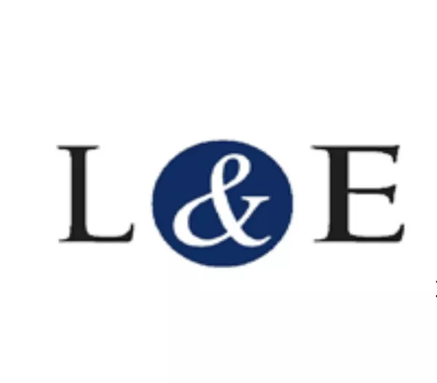 บริษัท ลอว์ แอนด์ เอควิตี จำกัด บริษัท ลอว์ แอนด์ เอควิตี จำกัด