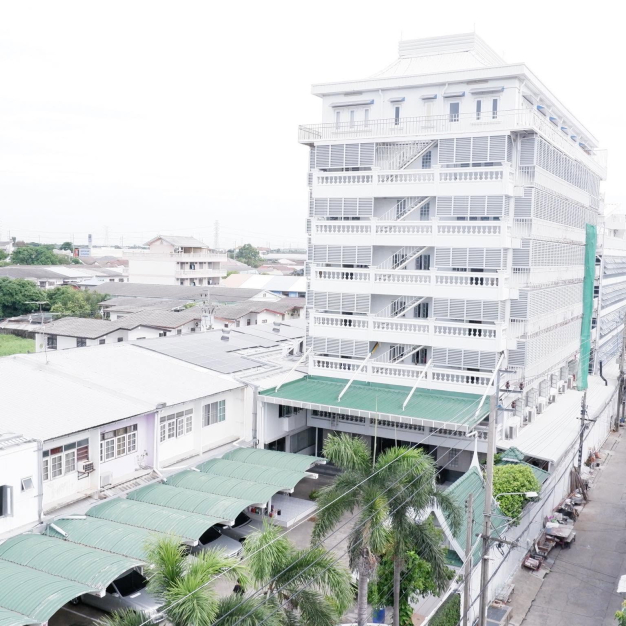 หางาน,สมัครงาน,งาน ธนพรการ์เม้นท์9